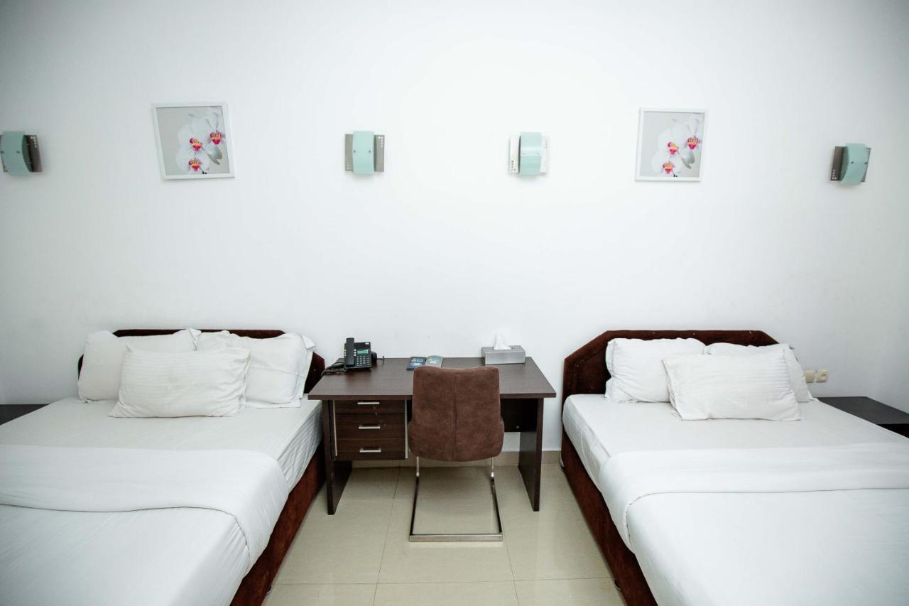 Hotel Everest Rd Congo Kinshasa Kültér fotó